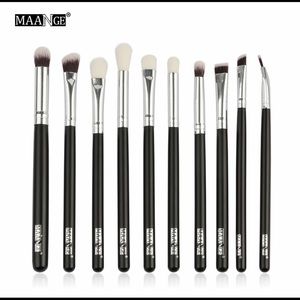 Makeup brushes perfect for everyone